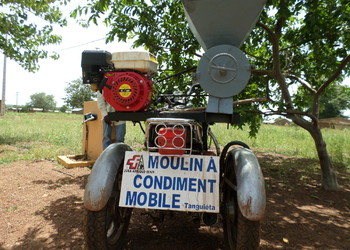 Nouvelles d'Afrique - Le moulin mobile